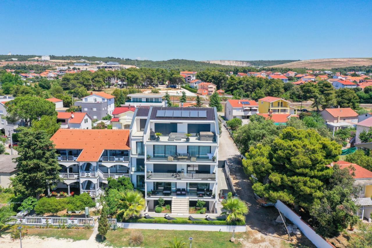 Paradise On The Beach Apartments Bibinje Exterior foto