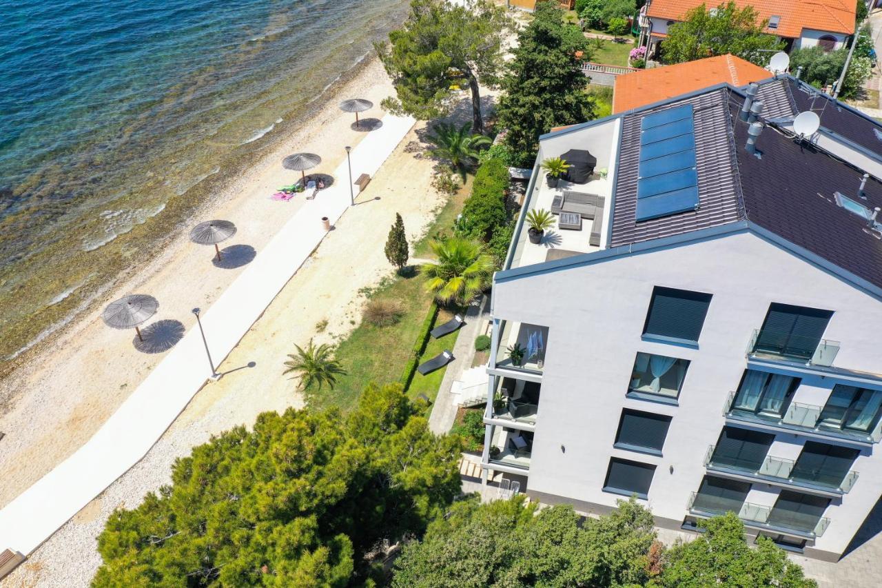 Paradise On The Beach Apartments Bibinje Exterior foto