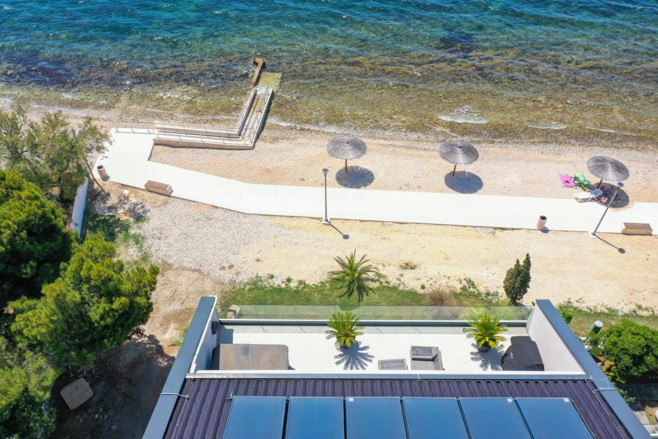 Paradise On The Beach Apartments Bibinje Exterior foto