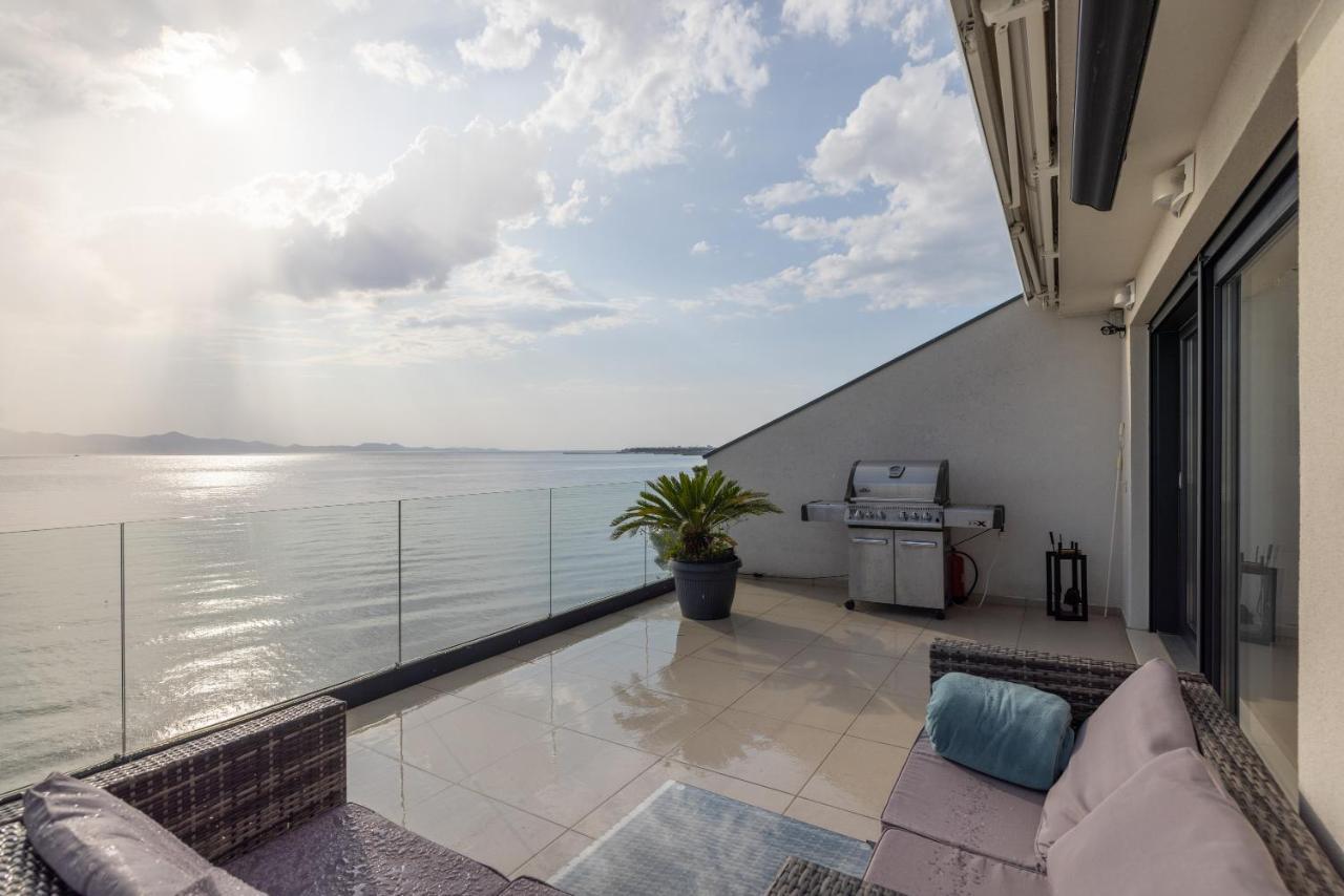 Paradise On The Beach Apartments Bibinje Exterior foto